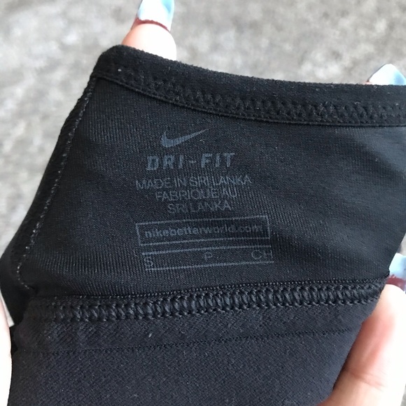 Nike sports take back bra - Picture 3 of 3